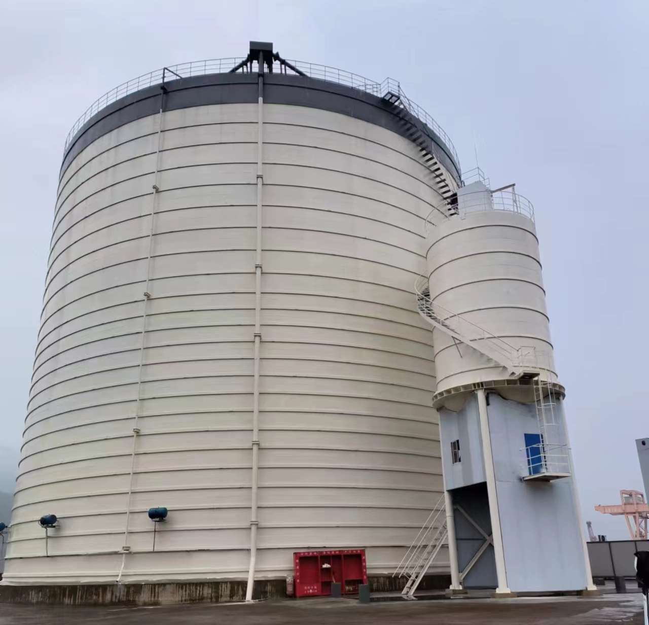 阿克塞10万吨水泥钢板库